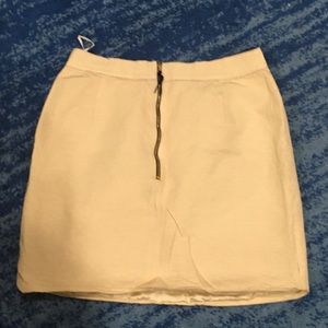 New Dolce & Gabbana Cream/Beige Skirt never worn!